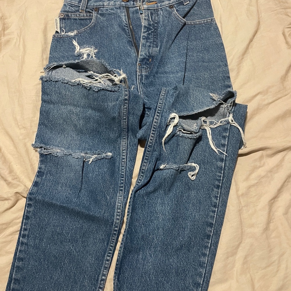 Pendleton Ripped Jeans - Picture 6 of 8